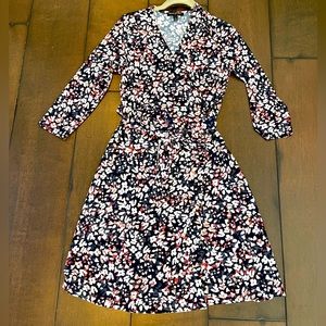 Banana Republic Floral Print Wrap Dress Size Small